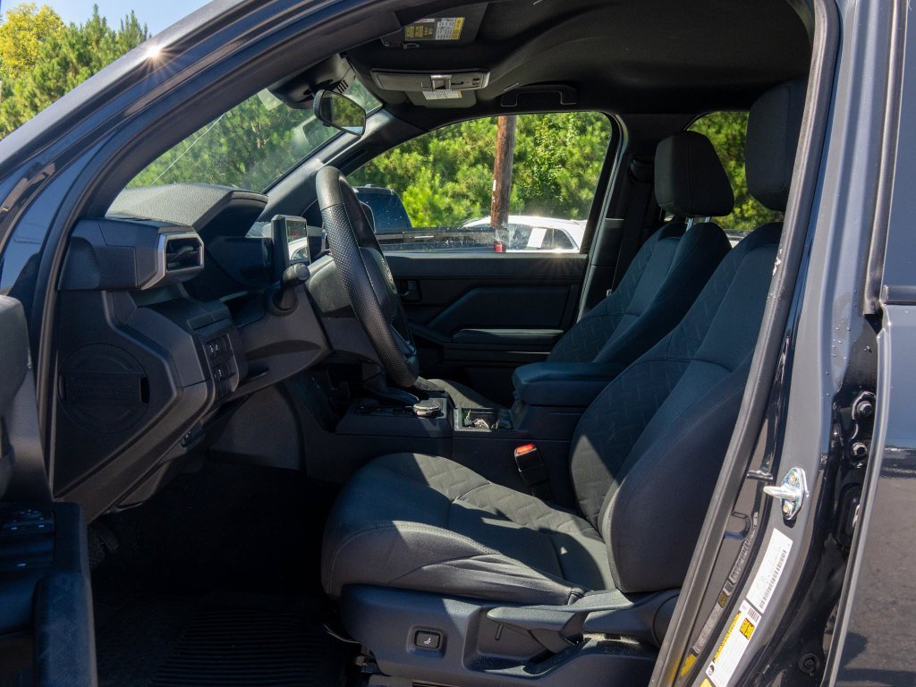 2024 Toyota Tacoma SR - Photo 7