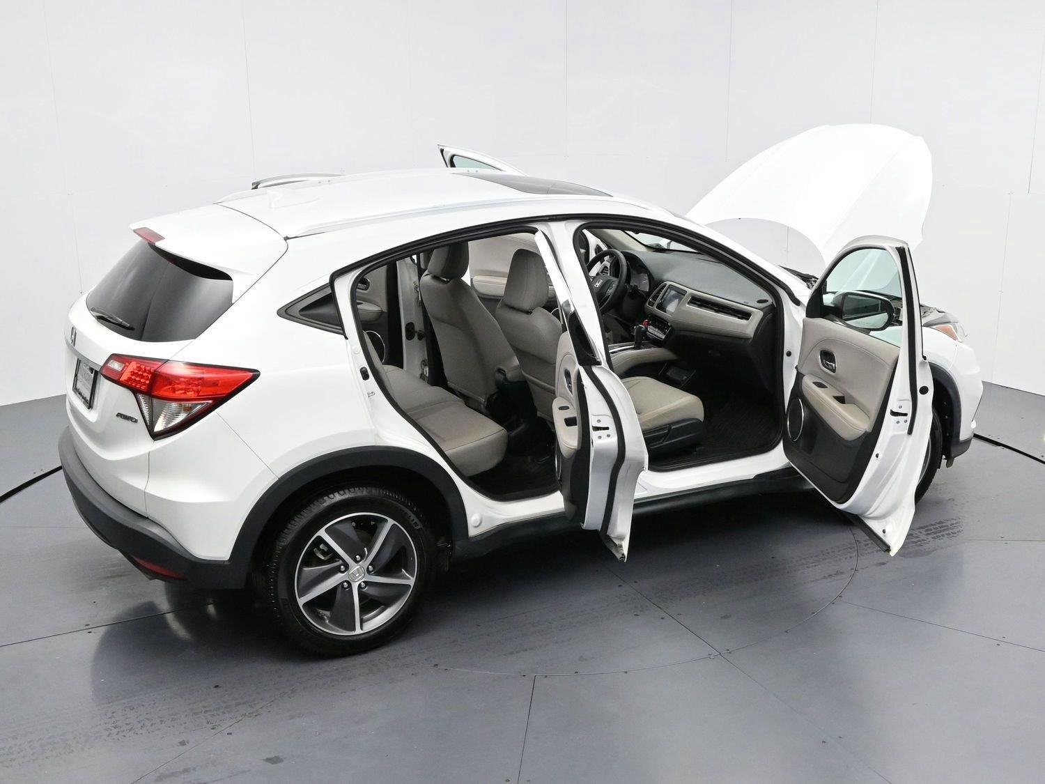 Used 2022 Platinum White Pearl Honda EX-L image 34