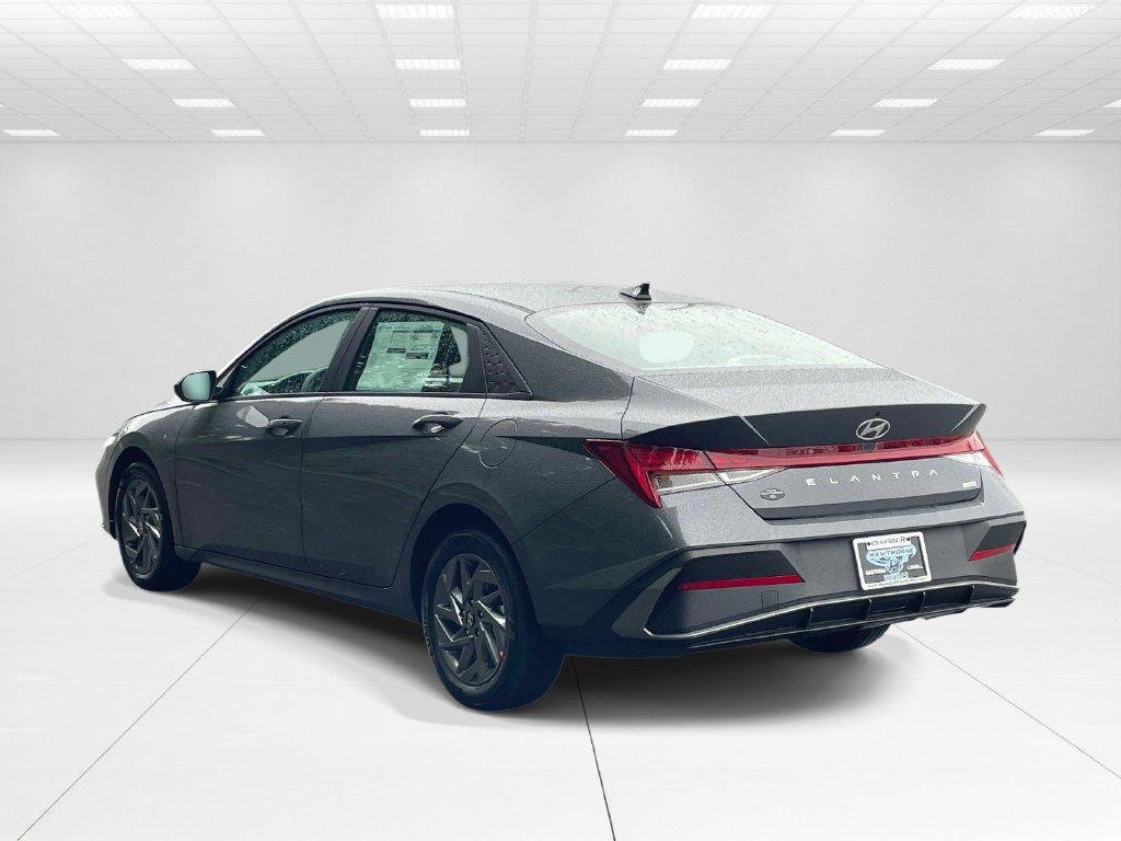 New 2026 Gray Hyundai Blue image 4