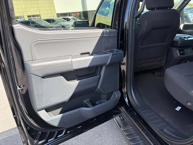New 2026 Agate Black Metallic Ford XLT image 10