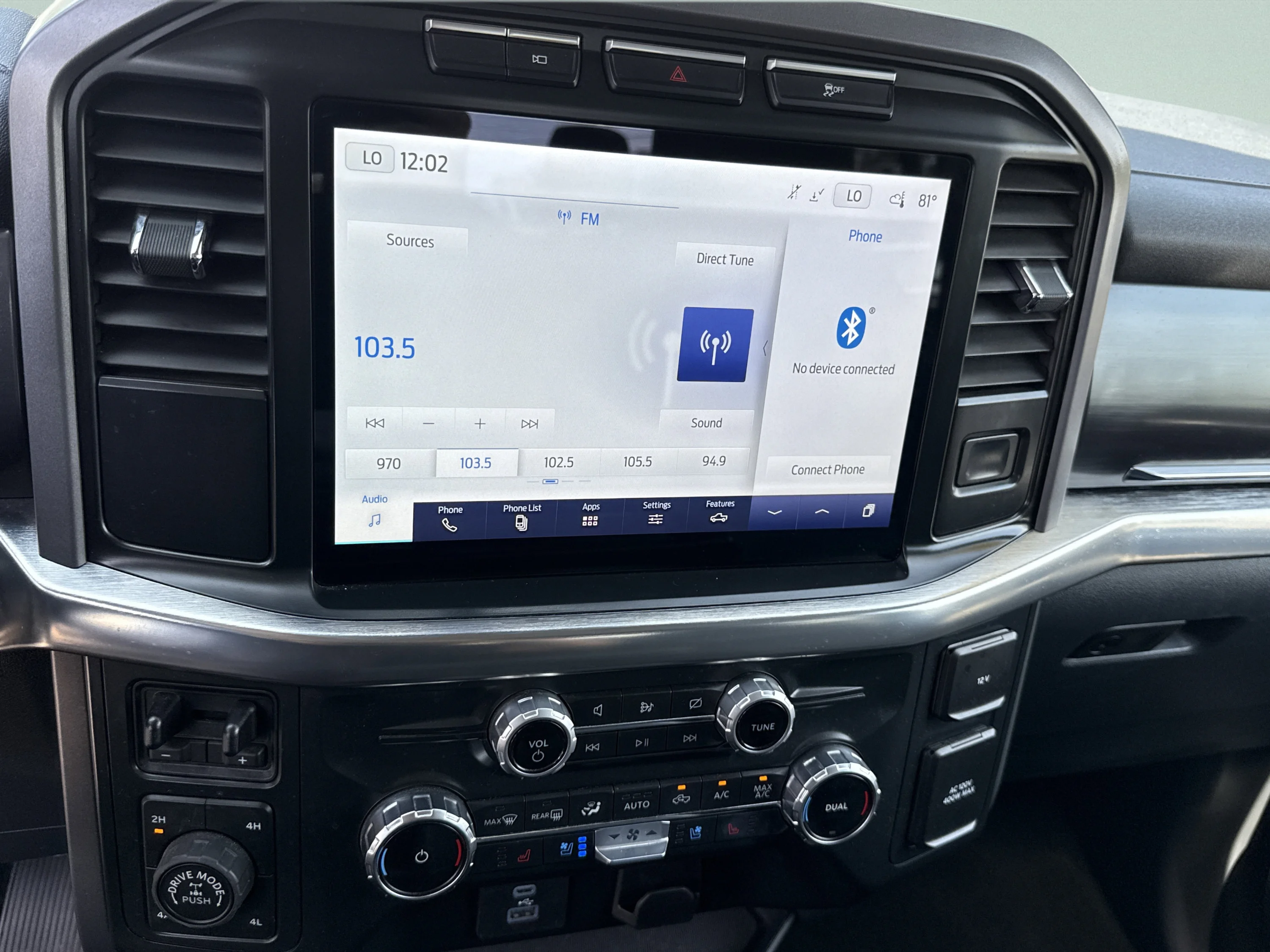 Used 2022 Agate Black Metallic Ford LARIAT image 30