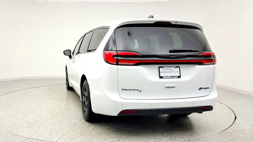 Used 2024 Bright White Clearcoat Chrysler Hybrid S Appearance Pkg image 6