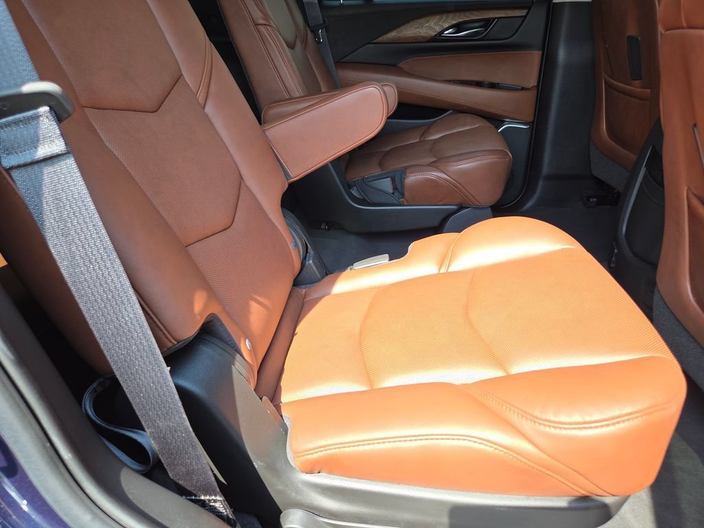 Used 2020 Dark Adriatic Blue Metallic Cadillac Premium Luxury image 35