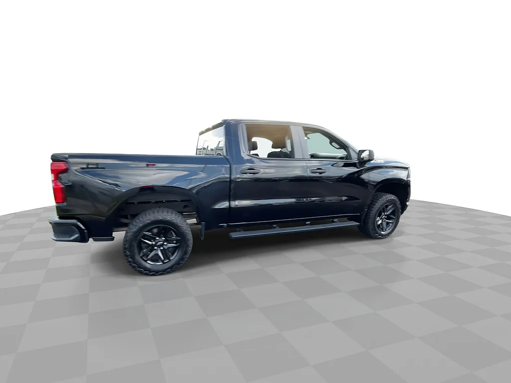 Used 2019 Black Chevrolet Custom Trail Boss image 2