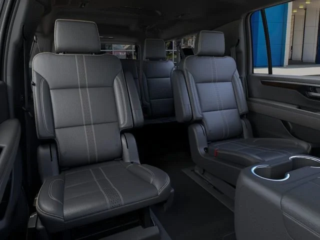 2025 Chevrolet Suburban High Country - Photo 17