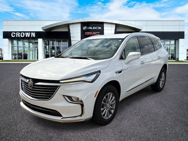 2023 Buick Enclave Essence's photo