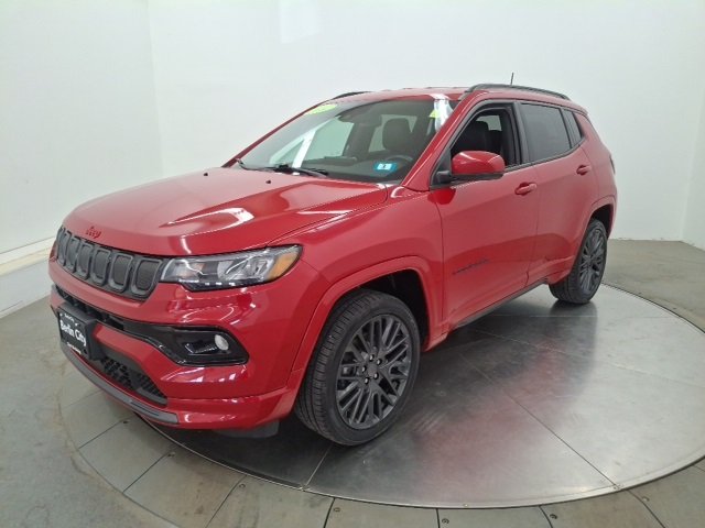 2022 Jeep Compass Limited photo 2