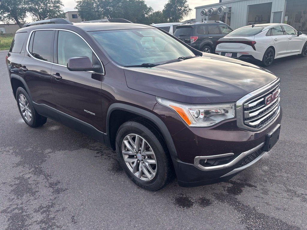 Used 2017 Black Cherry Metallic GMC SLE-2 image 4