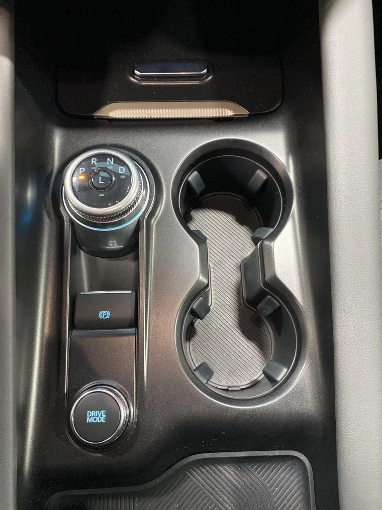 Used 2025 Vapor Blue Ford Active image 29