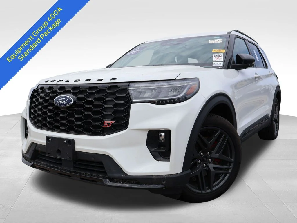 Used 2025 White Metallic Ford ST image 4