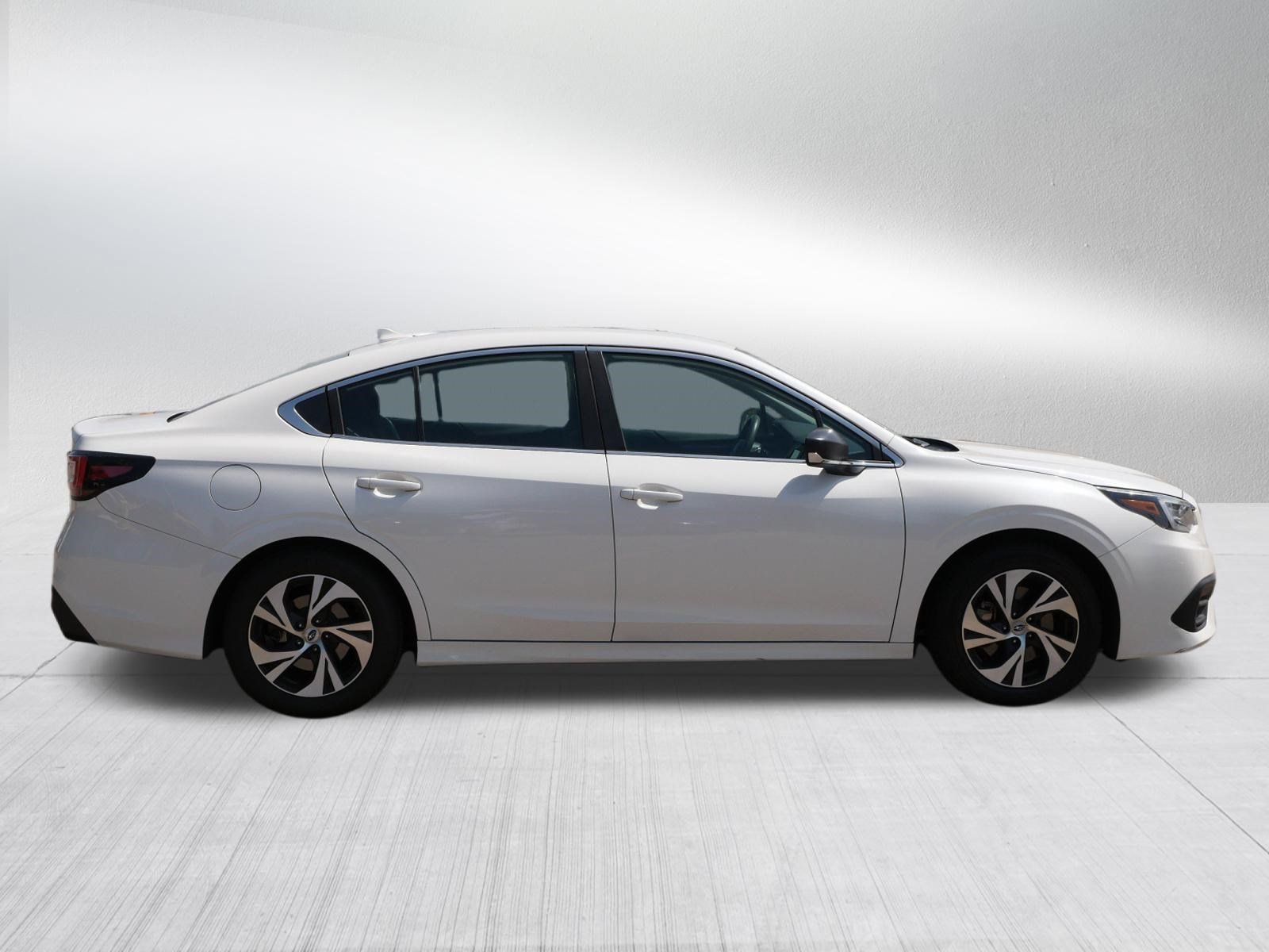 Used 2022 Crystal White Pearl Subaru CVT image 8
