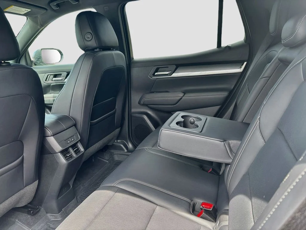 Used 2026 White GMC Elevation image 23