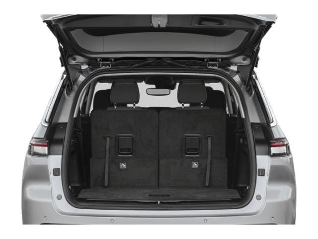 Used 2023 Rocky Mountain Pearlcoat Jeep Limited image 14