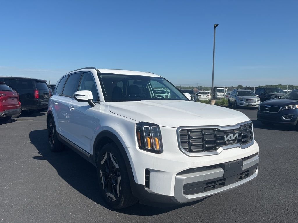 2024 Kia Telluride S AWD's photo