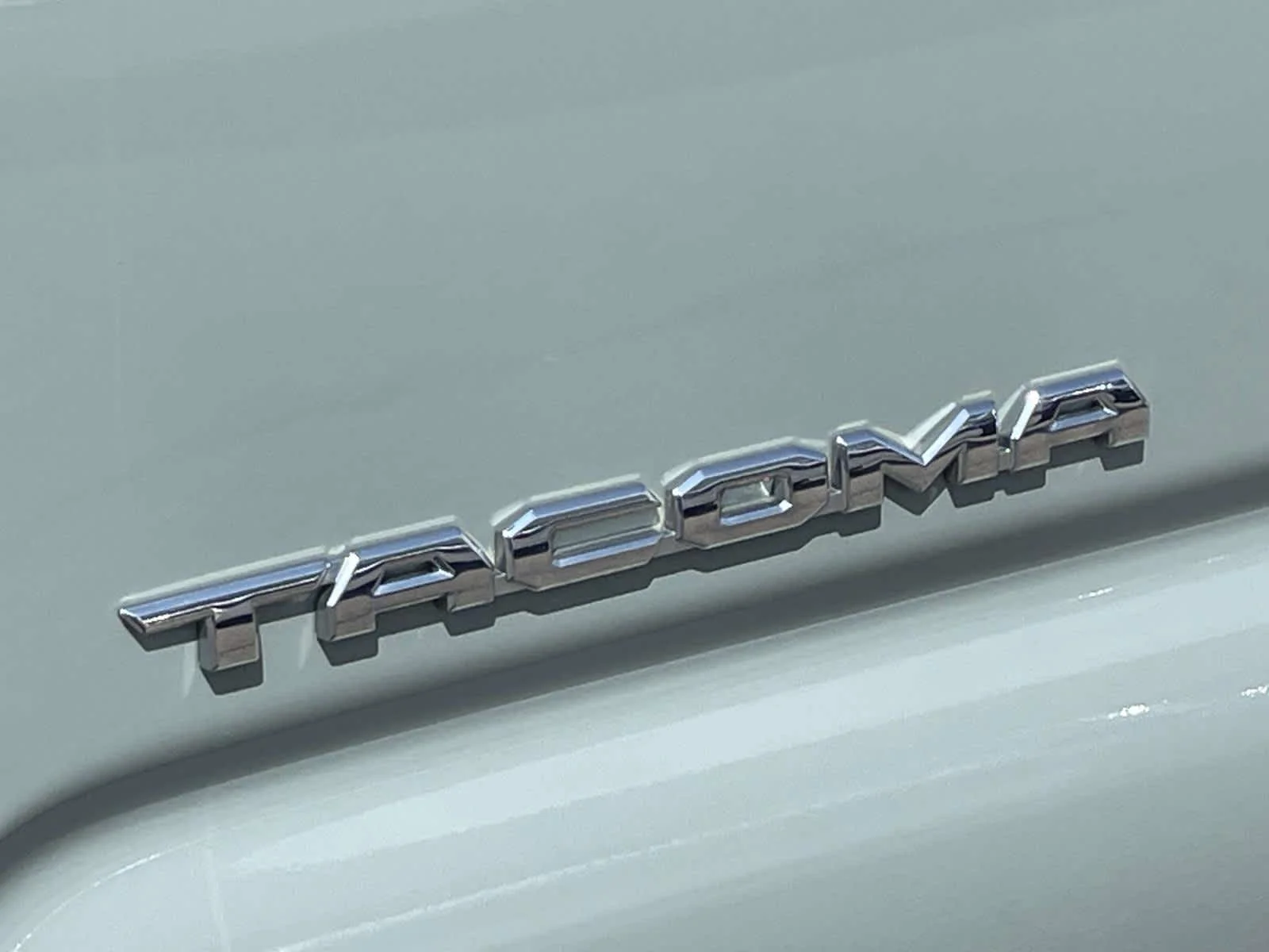 Used 2022 Lunar Rock Toyota TRD Off Road image 15