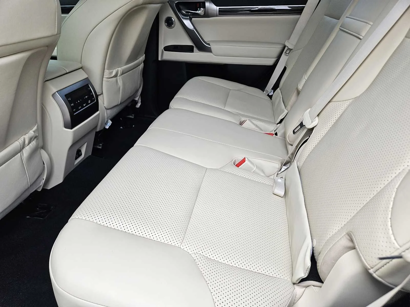 Certified Used 2023 EMINENT WHITE PEARL Lexus Luxury image 21