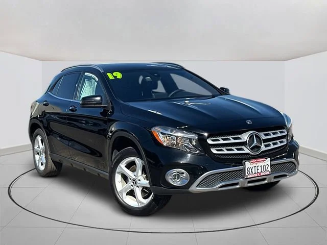 2019 Mercedes-Benz GLA GLA250's photo