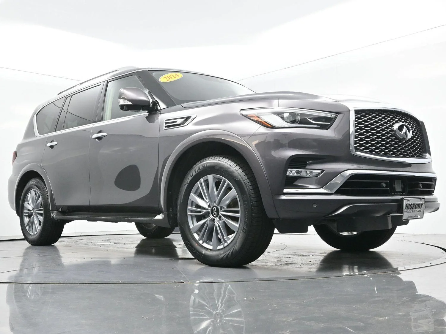 Used 2024 Anthracite Gray INFINITI LUXE image 57