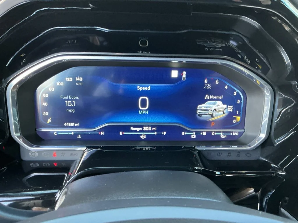 Used 2022 GLACIER BLUE METALLIC Chevrolet RST image 20