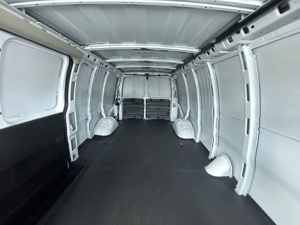 New 2025 Summit White GMC Work Van image 13