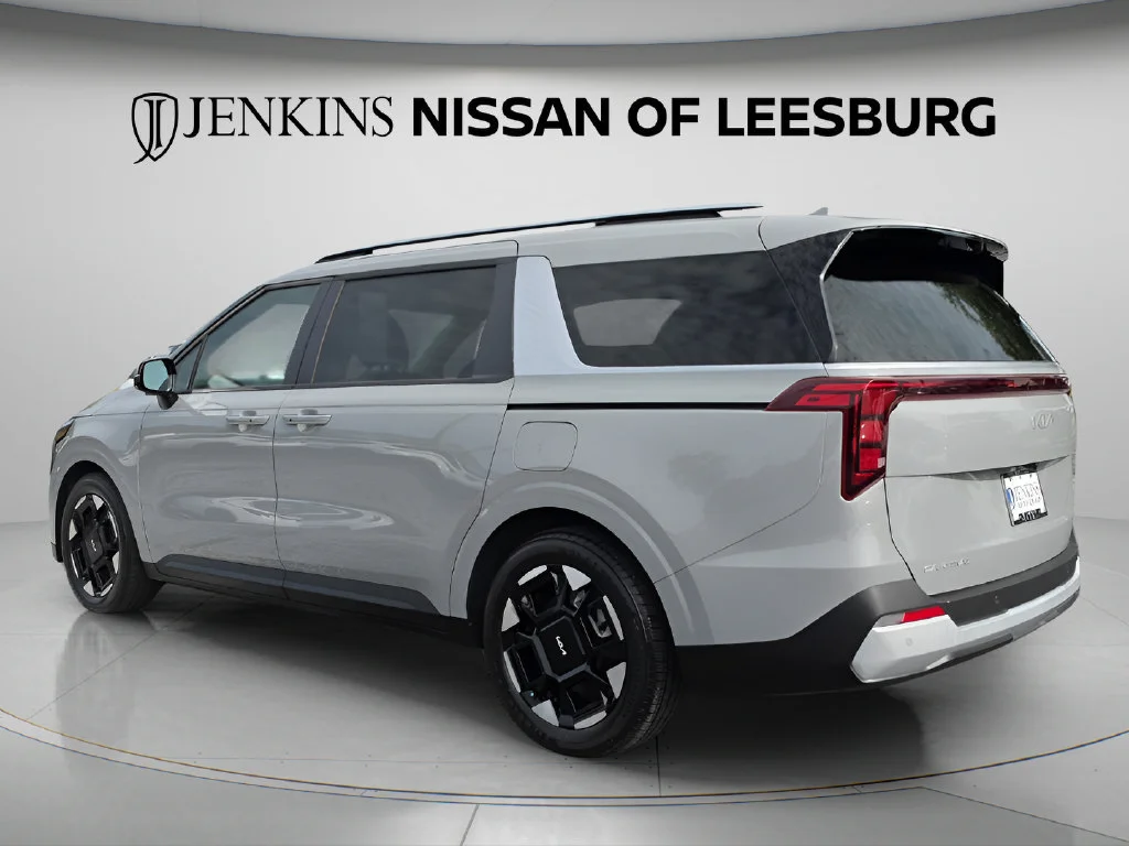 Used 2025 White Kia EX image 10