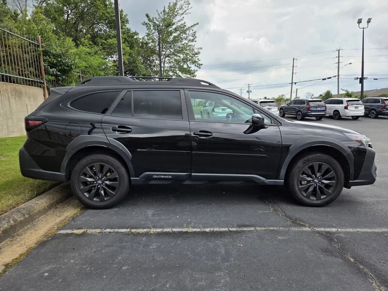 Used 2023 Crystal Black Silica SUBARU ONYX EDITION image 6