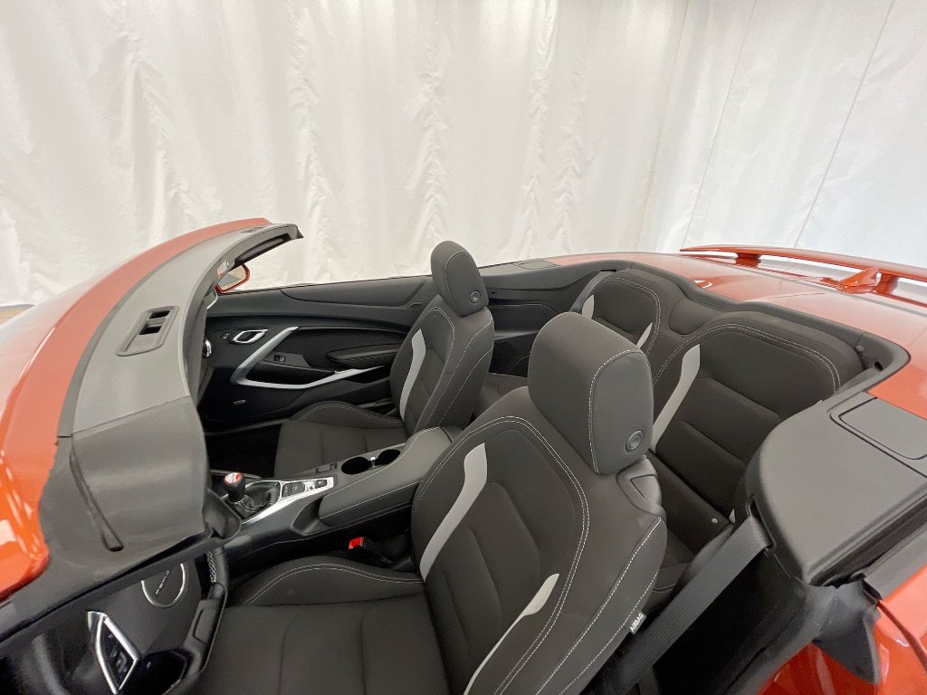2023 Chevrolet Camaro LT1 - Photo 19