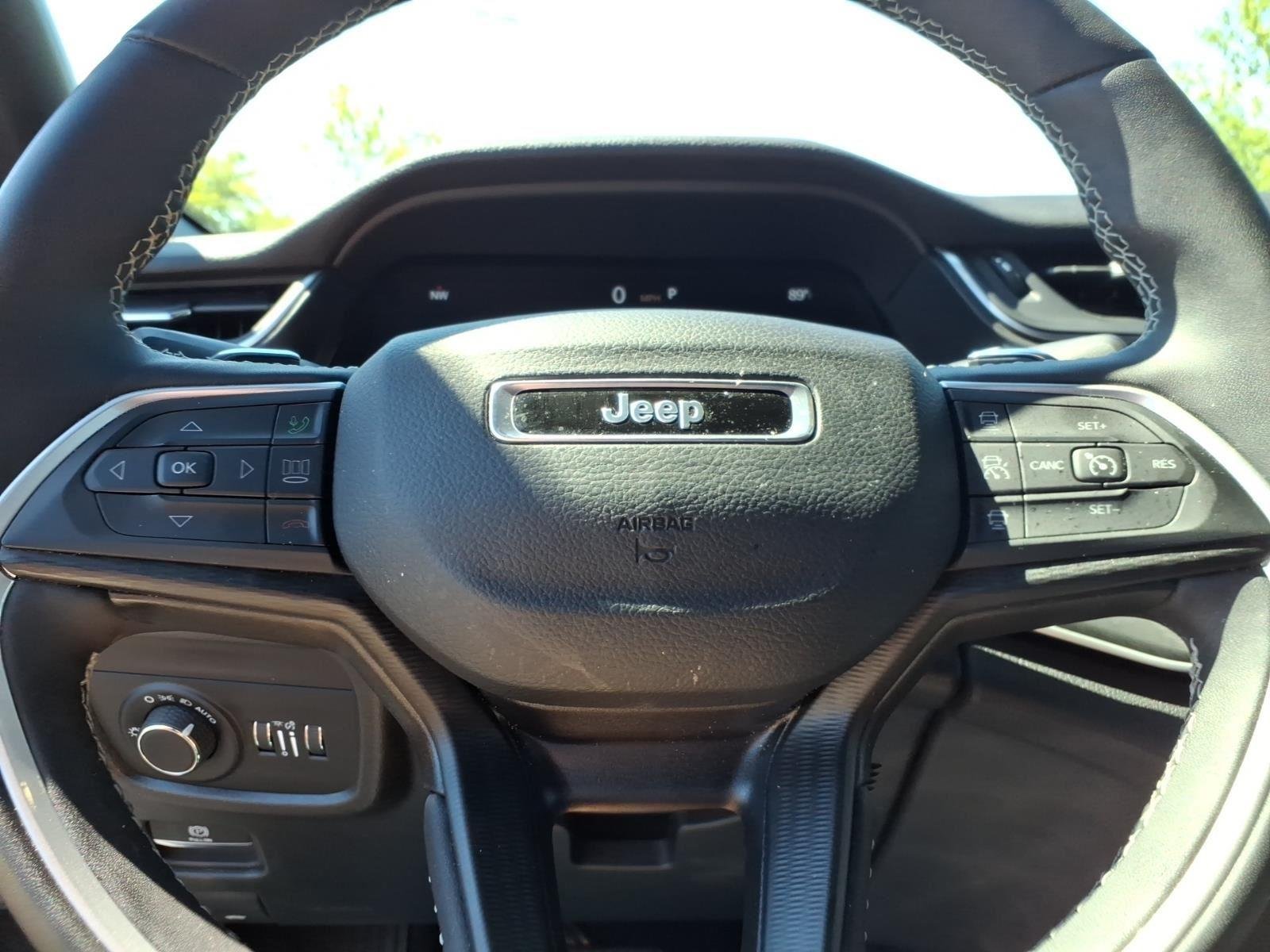 Used 2024 Baltic Gray Metallic Clearcoat Jeep Laredo image 25
