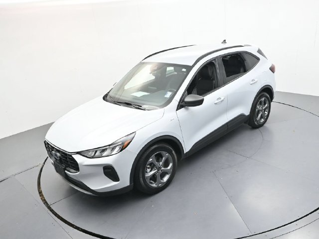 Used 2025 Silver Metallic Ford ST-Line image 39