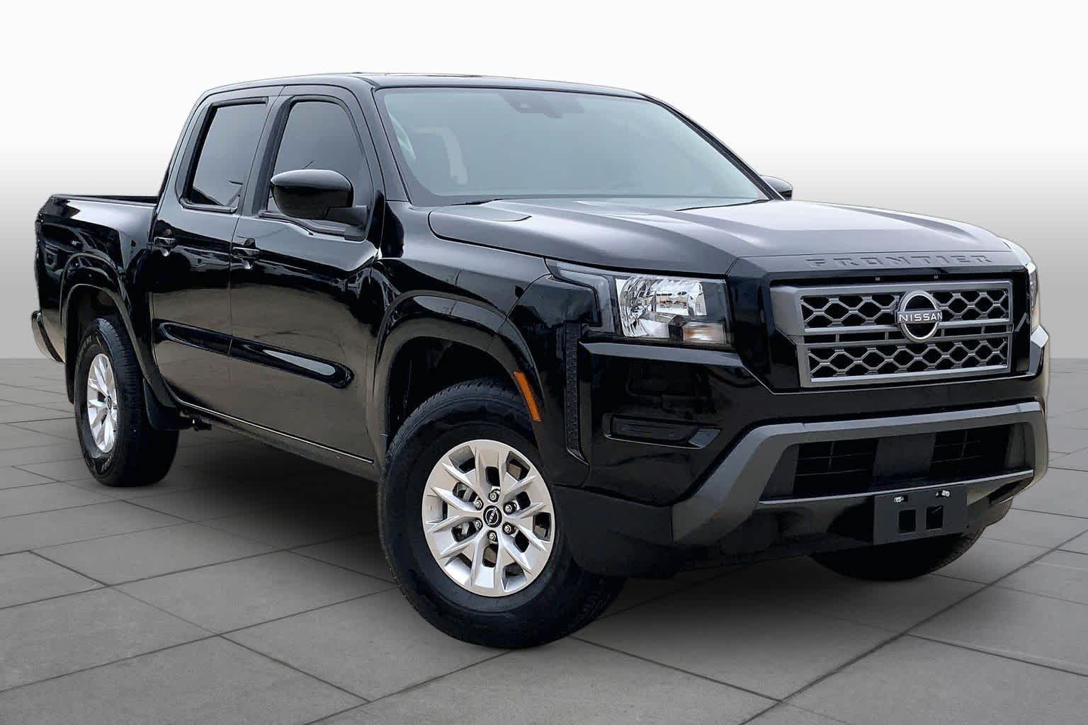 Used 2024 Super Black Nissan SV image 3