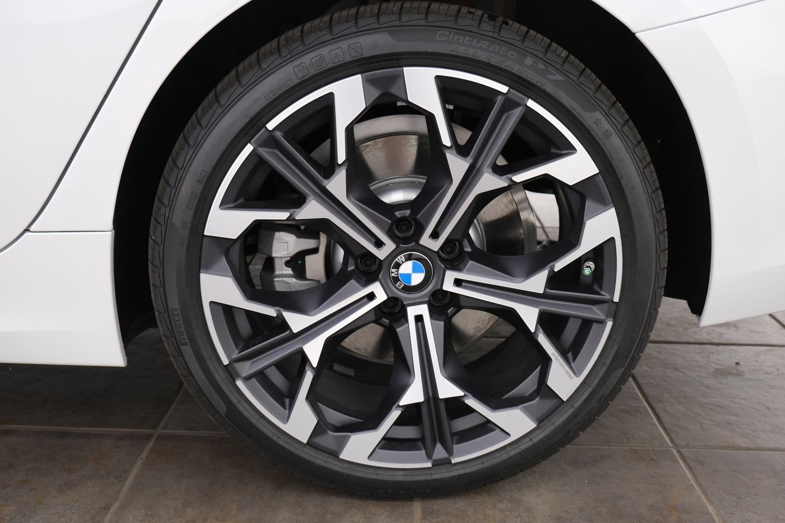 New 2026 Mineral White Metallic BMW 330i xDrive image 60