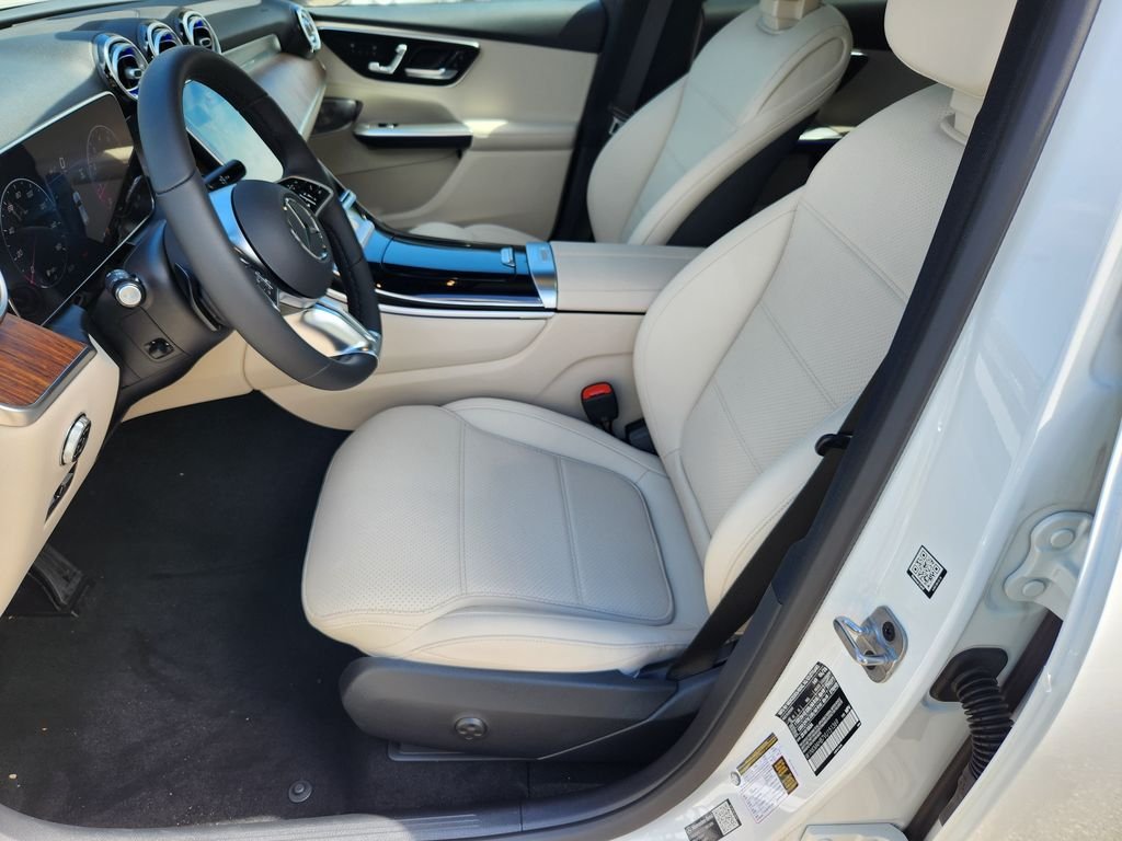 New 2027 Polar White Mercedes-Benz GLC 300 4MATIC® image 14