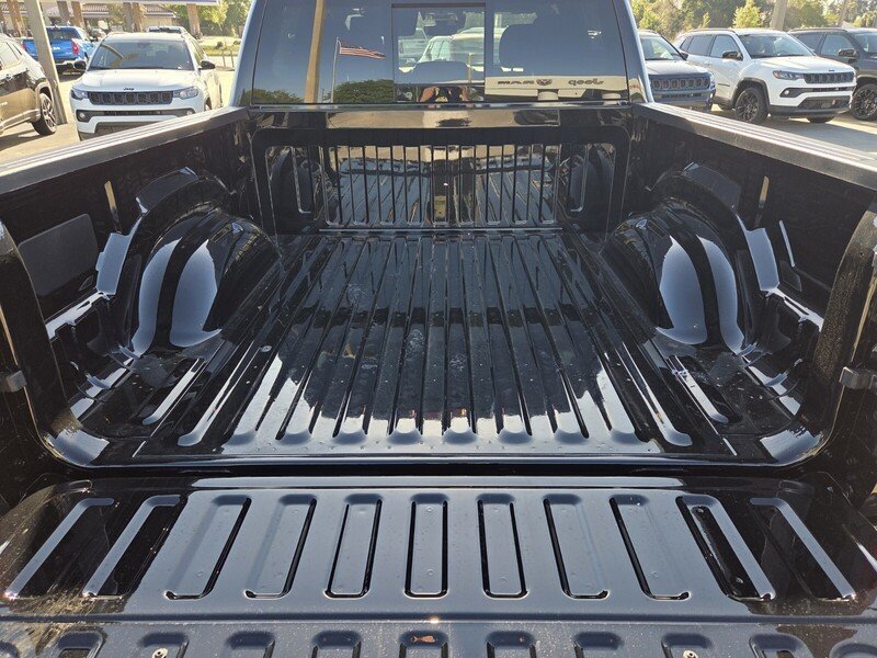 New 2026 Diamond Black Crystal Pearlcoat RAM BIG HORN 4X4 CREW CAB 5