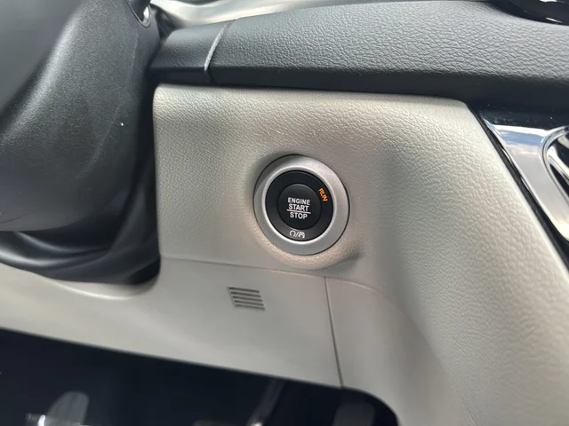 Used 2023 Gray Chrysler Touring L image 13