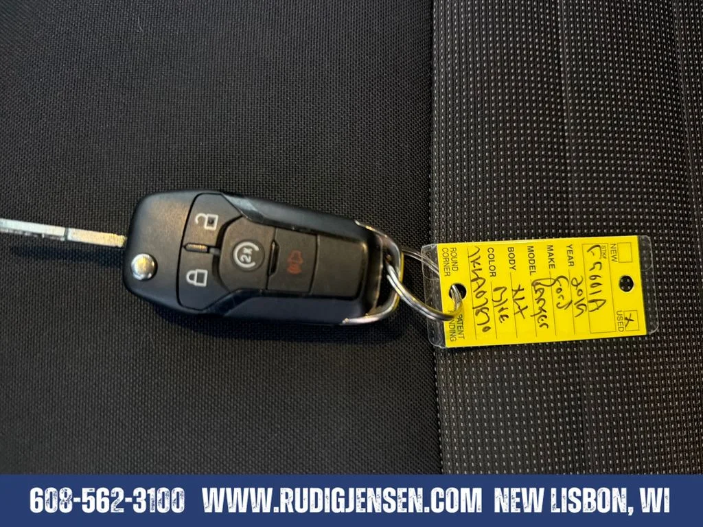 Used 2019 Blue Ford XLT image 28