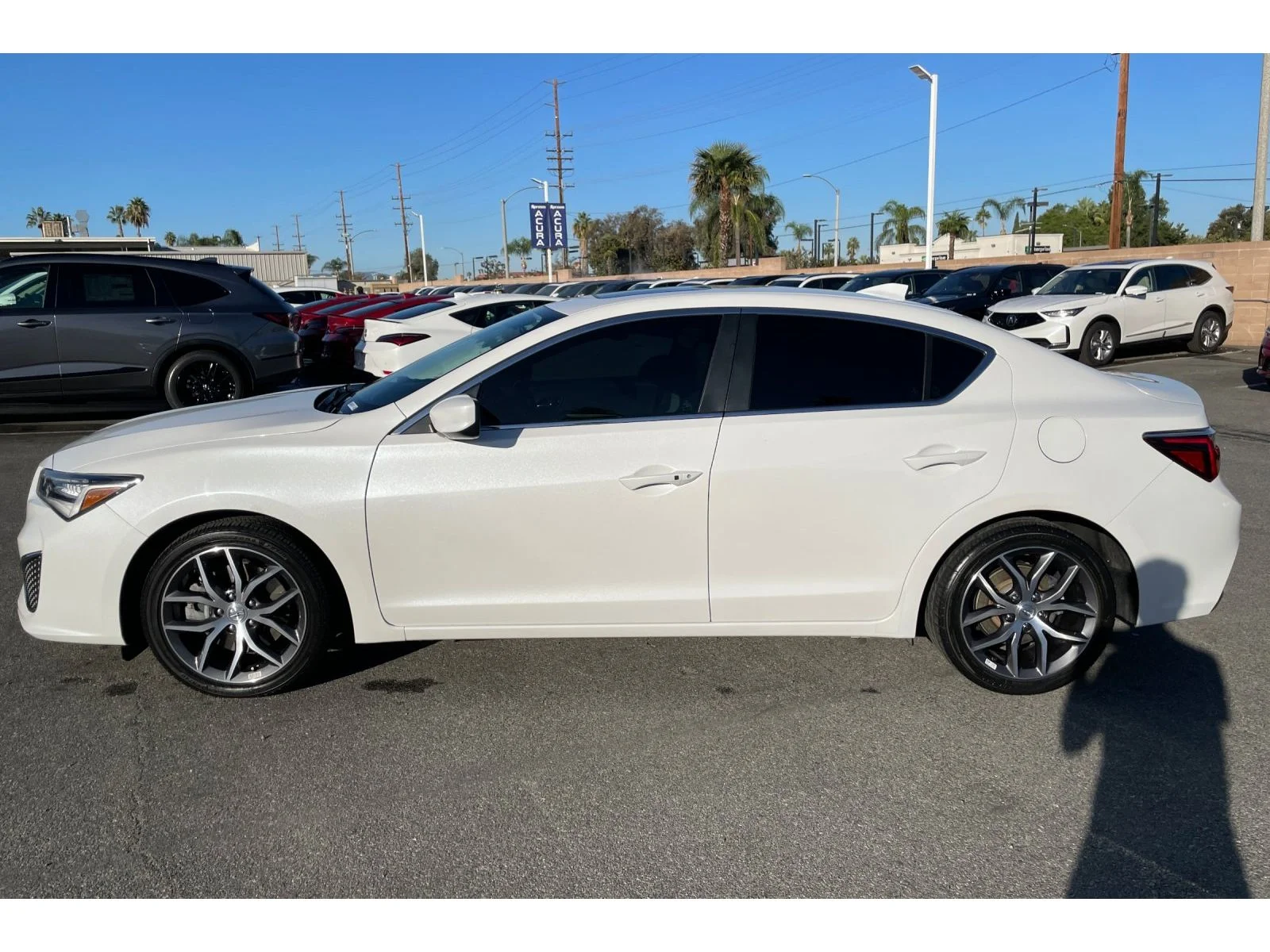Used 2020 Platinum White Pearl Acura w/Technology Pkg image 2