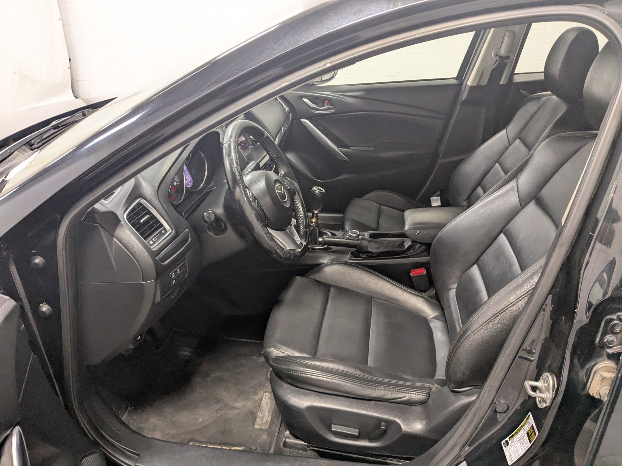 Used 2015 Jet Black Mica Mazda i Touring image 16