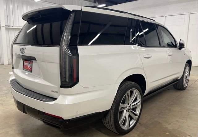 Used 2025 White Cadillac Sport Platinum image 8