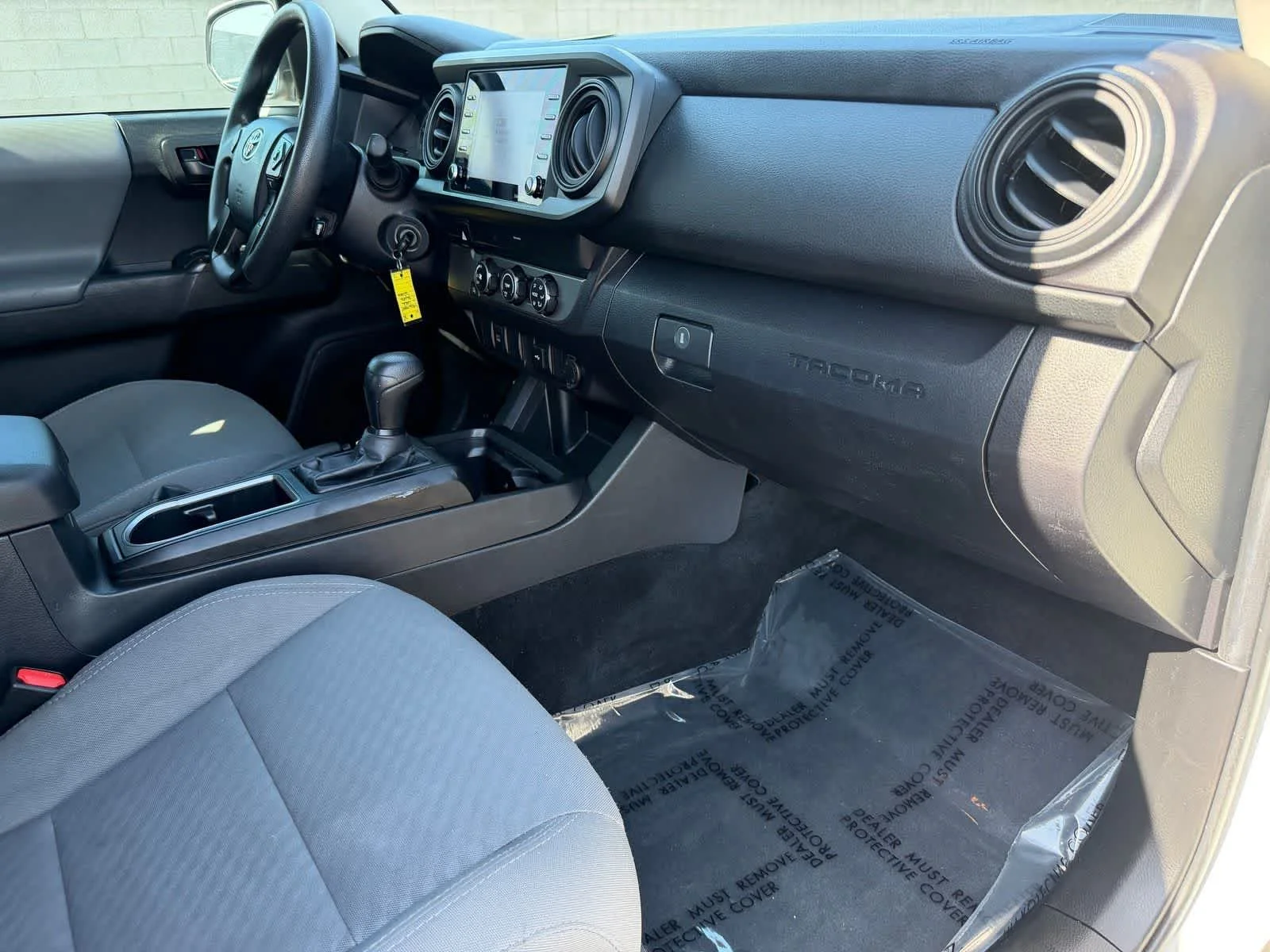 Used 2022 White Toyota SR image 11