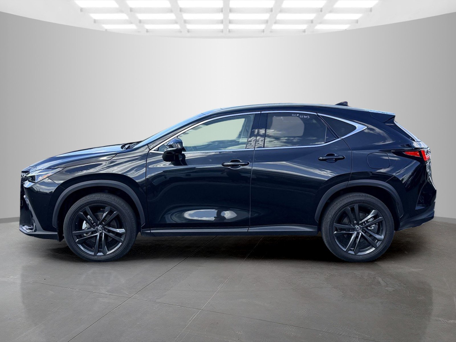 Used 2024 Black Lexus 450h+ Luxury image 8
