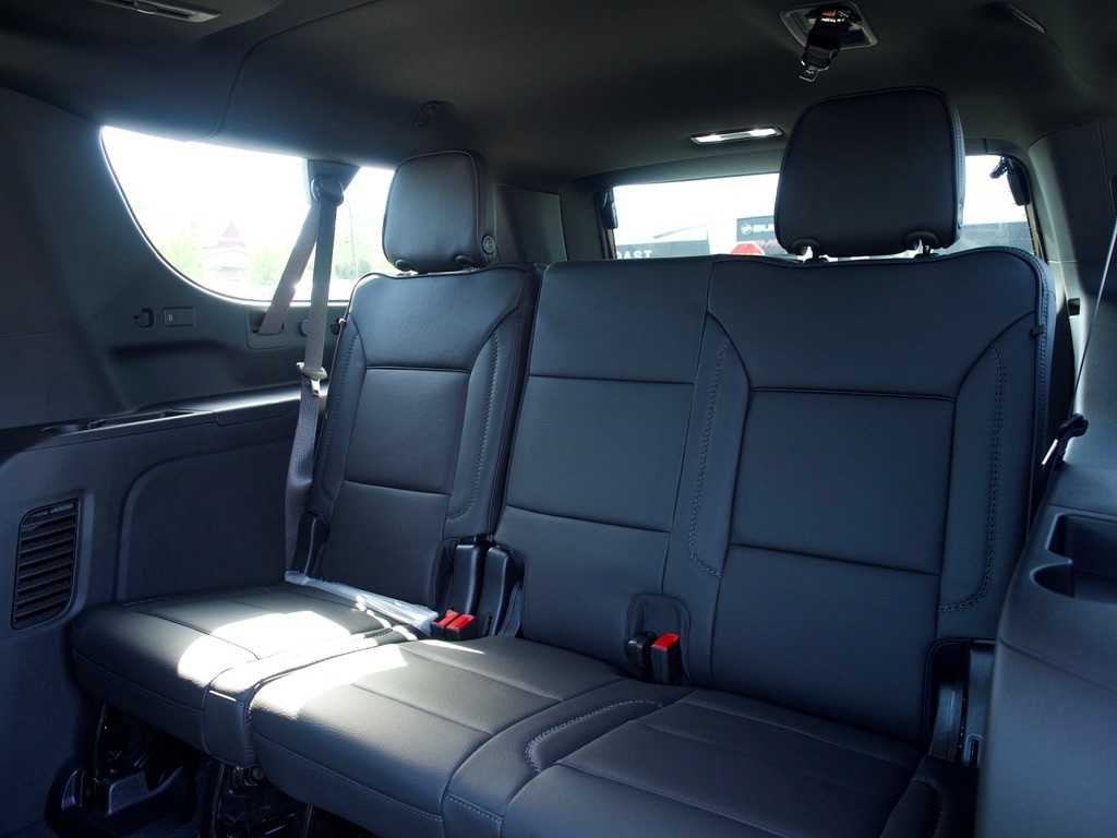 2026 GMC Yukon XL Denali - Photo 16