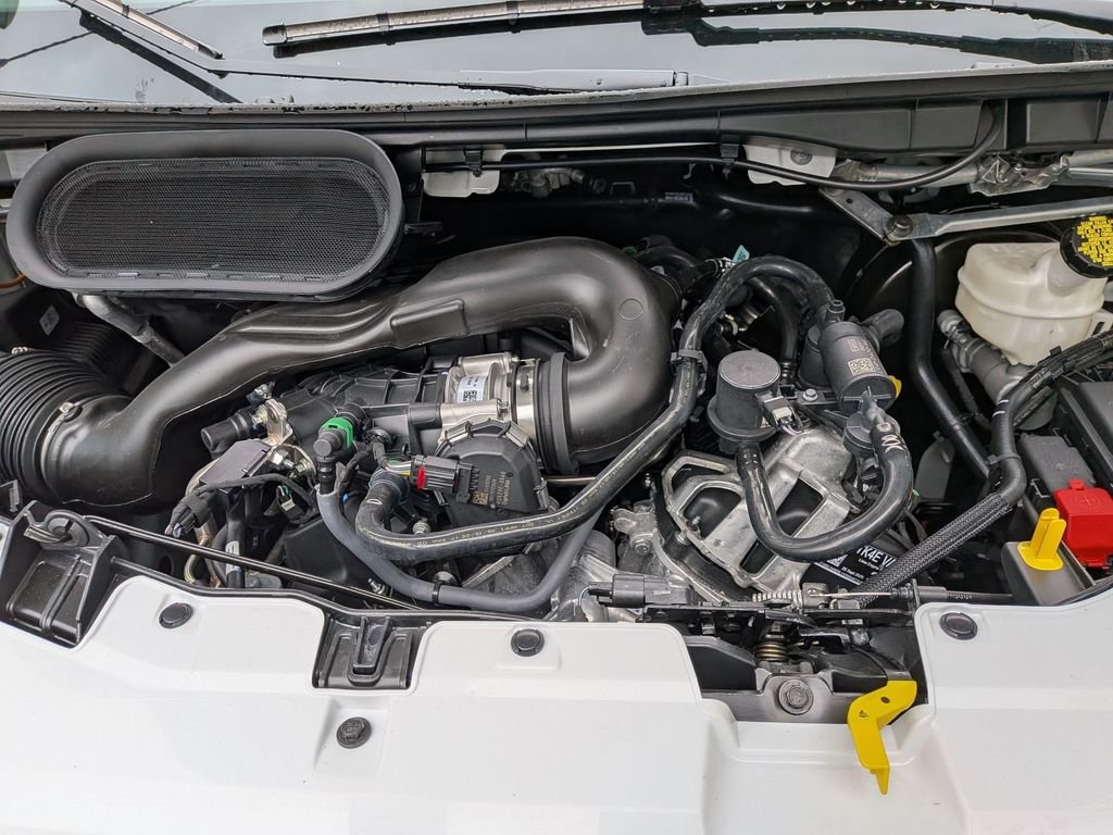 New 2026 Oxford White Ford Cargo Van image 33