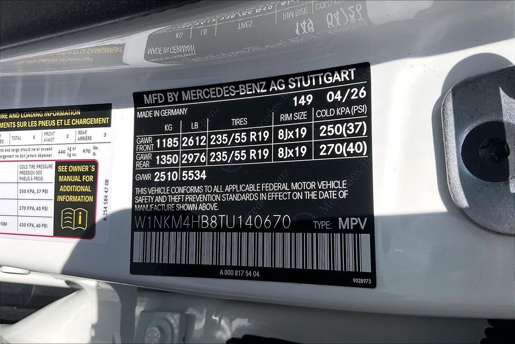 New 2026 Polar White Mercedes-Benz GLC 300 image 12
