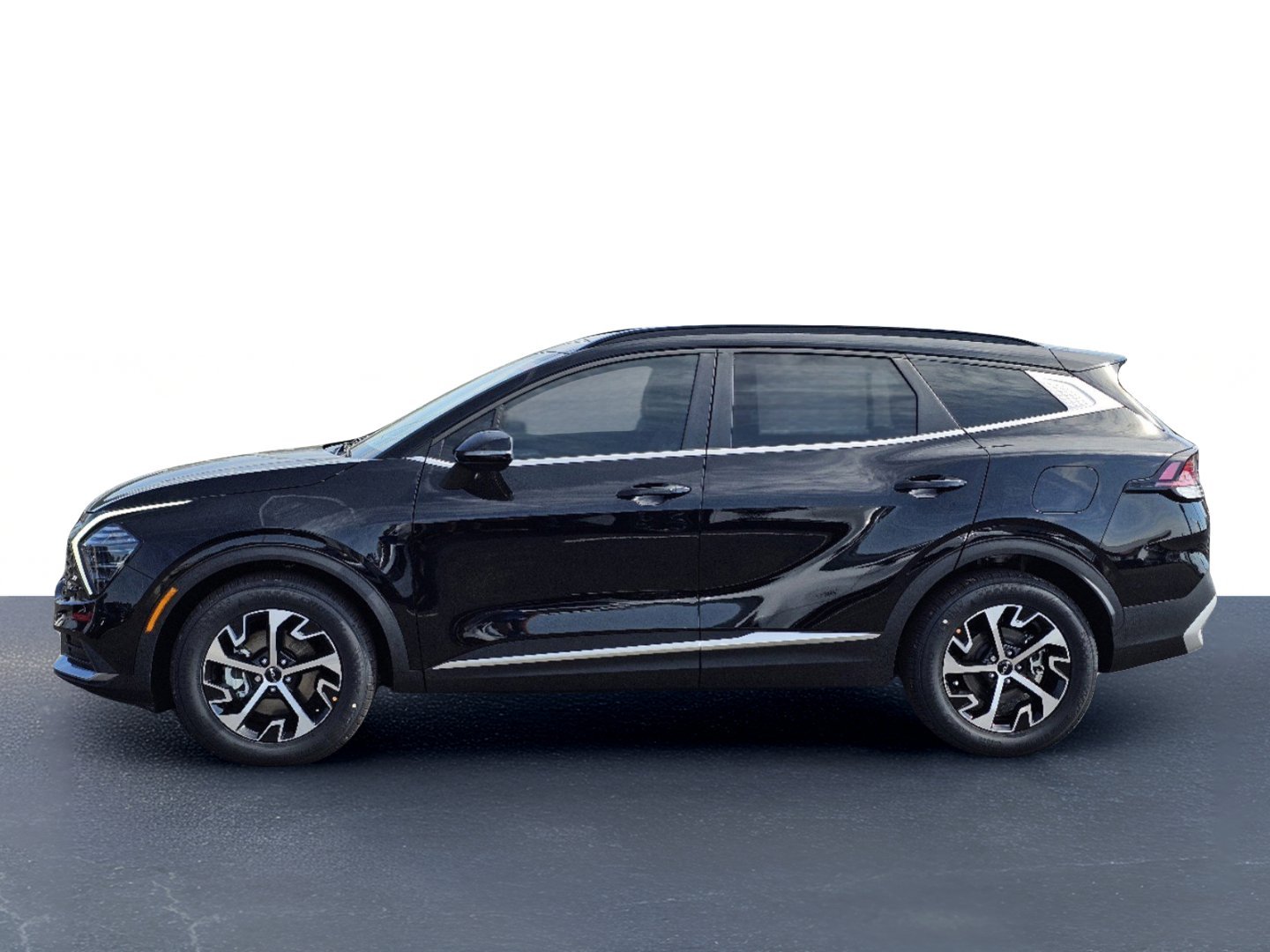 2025 Kia Sportage EX - Photo 12