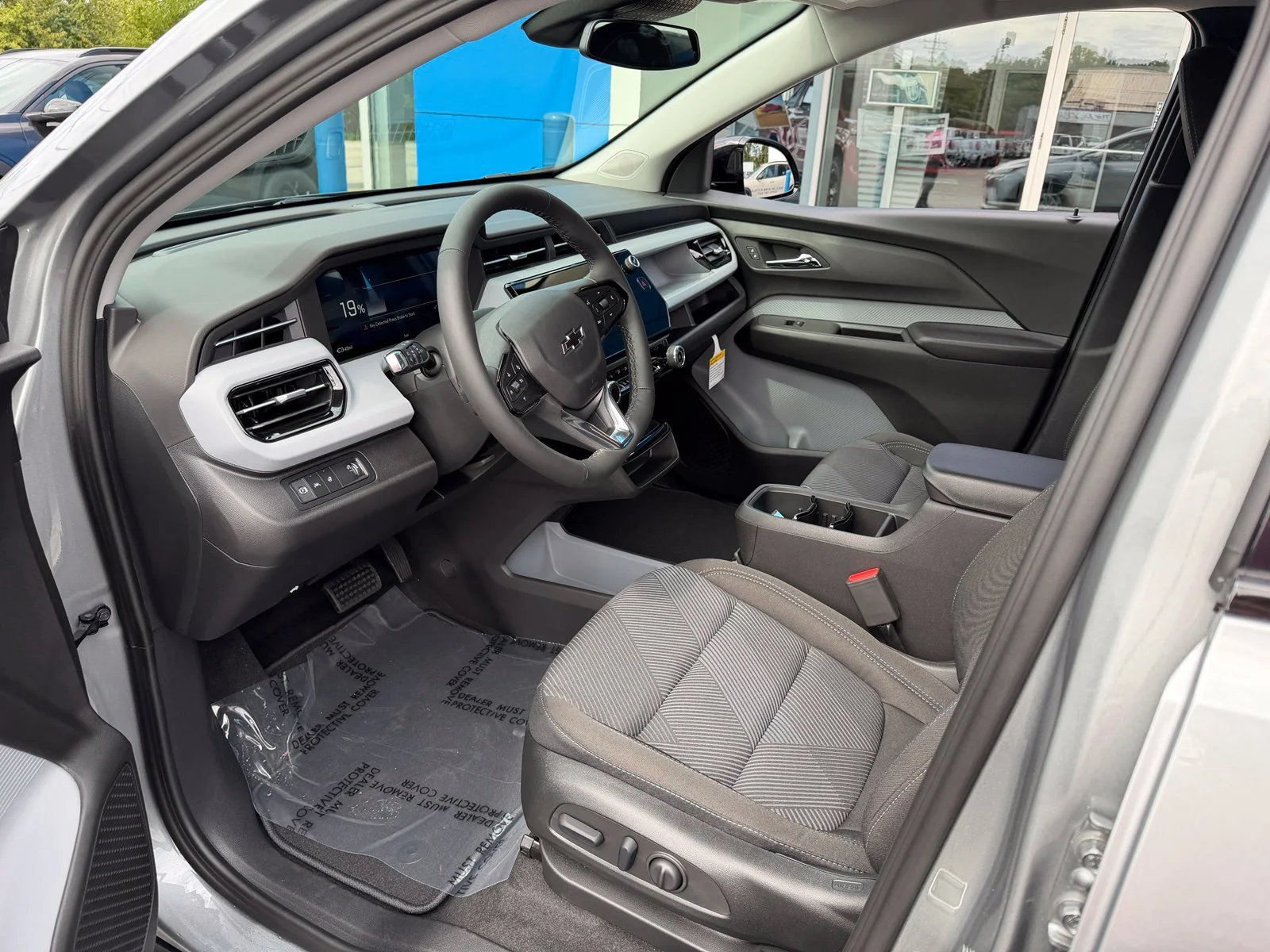2027 Chevrolet Bolt LT - Photo 10