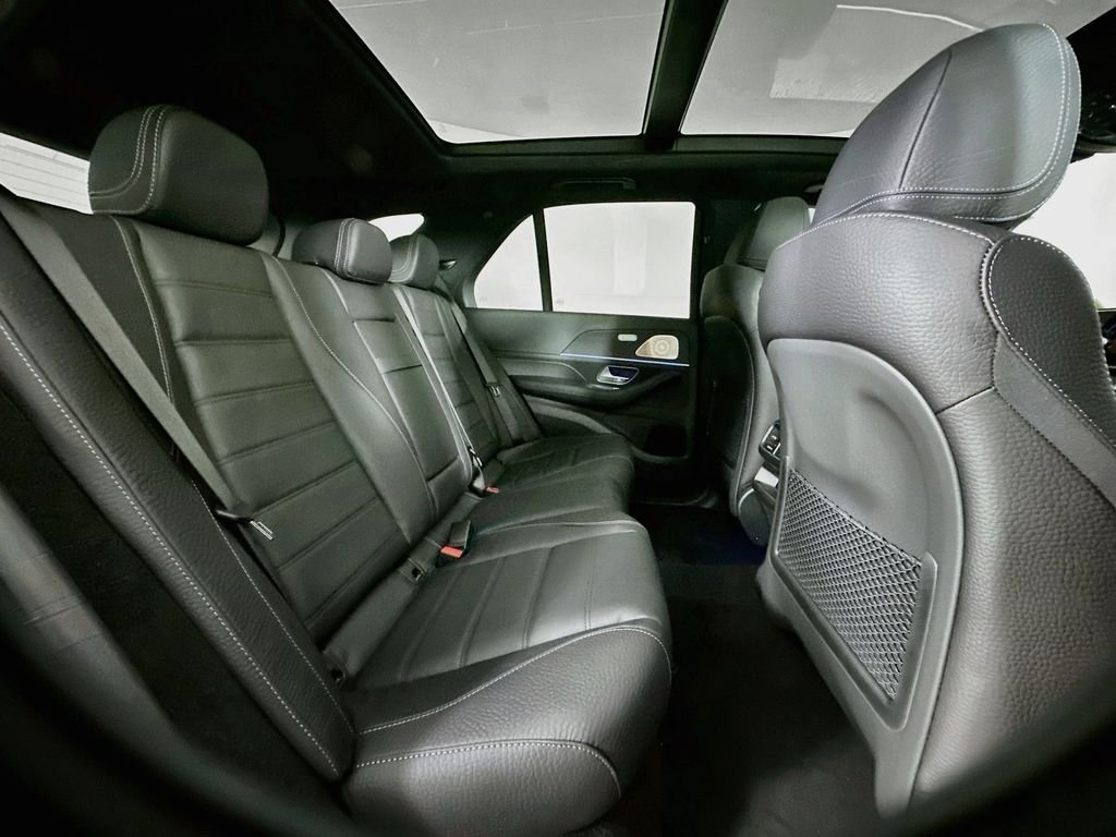 New 2026 Obsidian Black Metallic Mercedes-Benz GLE 580 image 28