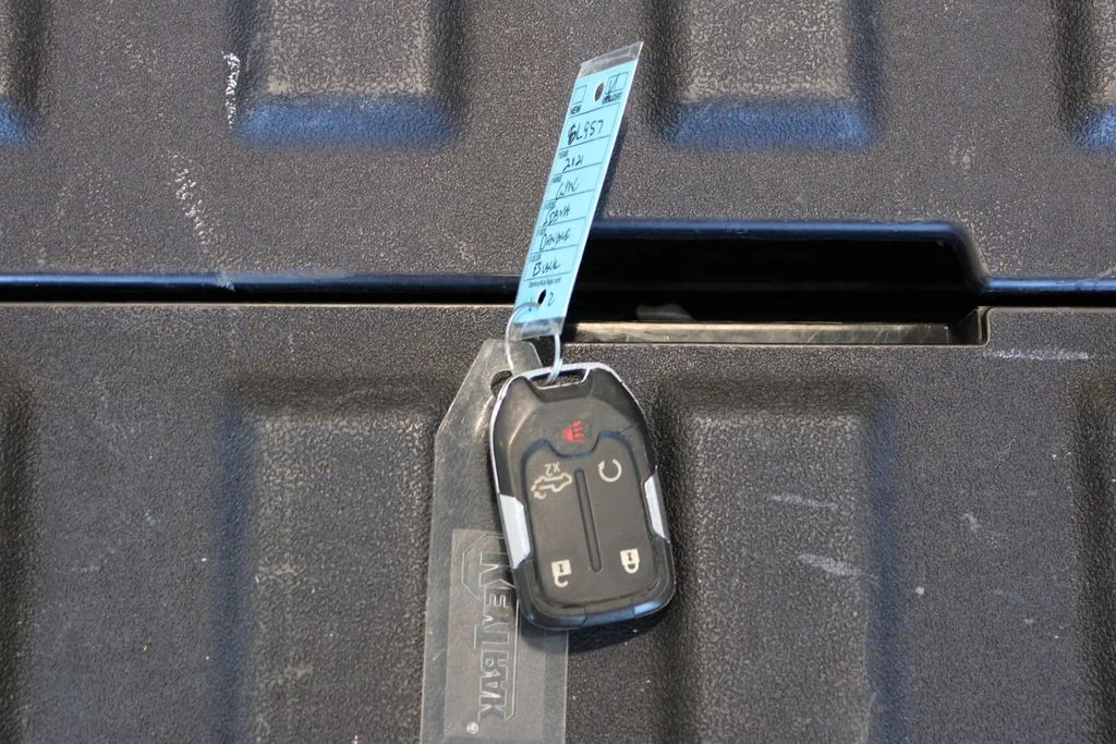 Used 2021 Sky GMC Denali image 32