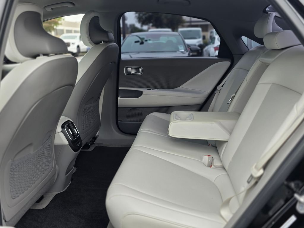 2025 Hyundai IONIQ 6 SEL - Photo 15
