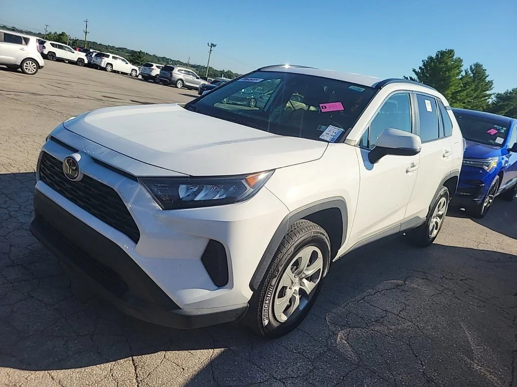Used 2021 White Toyota LE image 12