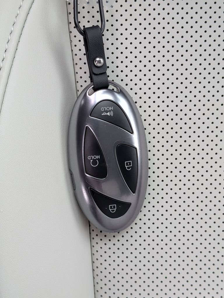 New 2026 Gray Hyundai SEL image 32